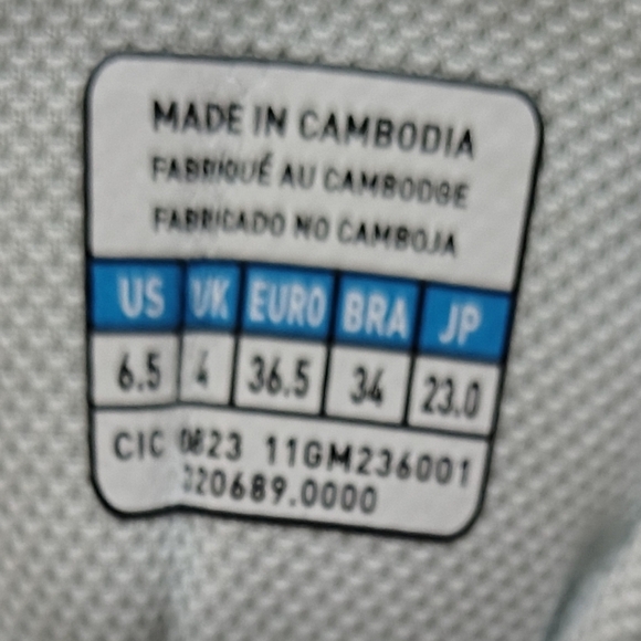 Mizuno 9 Spike Swift 8 Softball Metal Cleats - Picture 4 of 6